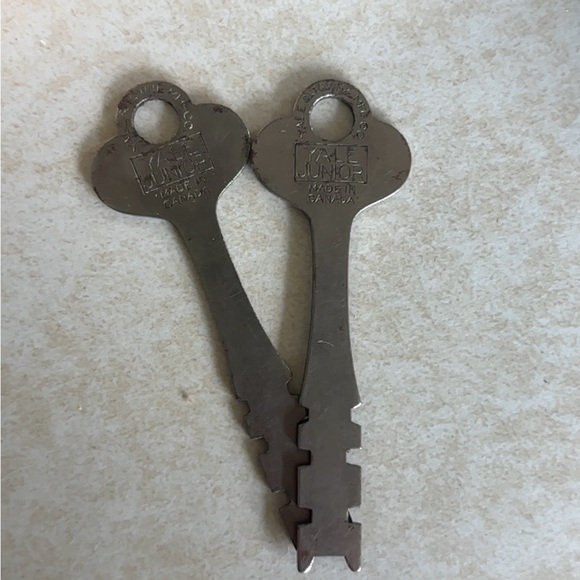 Black and Gold Rim Springlatch - Picture 10 of 11